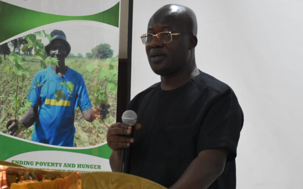 Professor Eric Yirenkyi Danquah speaking at the seminar